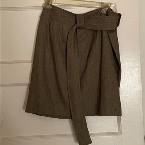 Brown skirt with belt.